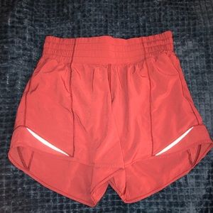 lululemon hotty hot shorts